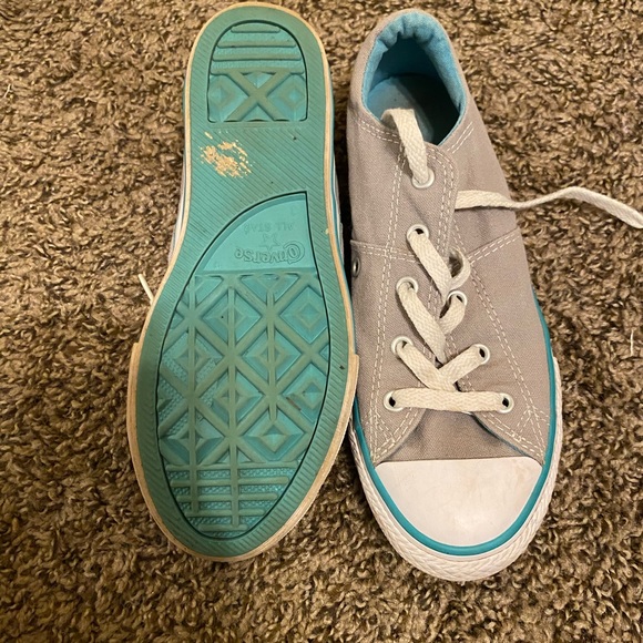 Converse - Picture 2 of 3